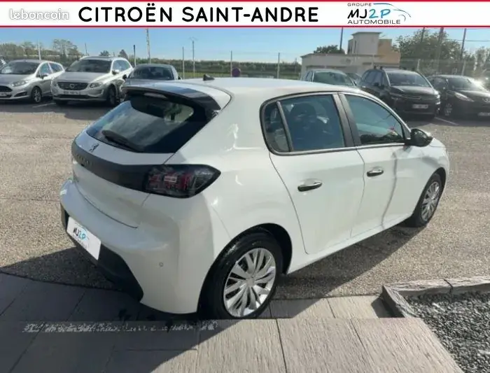 Peugeot 208 2022 photo 5