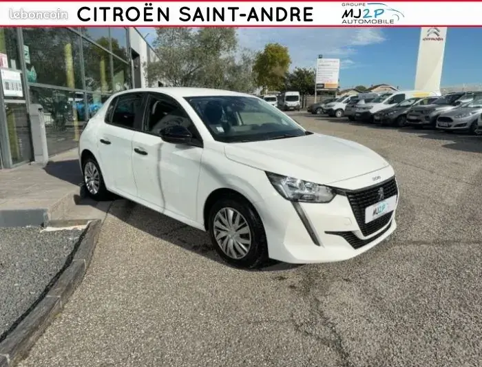 Peugeot 208 2022 photo 3