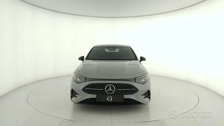 Mercedes-Benz Cla photo 2