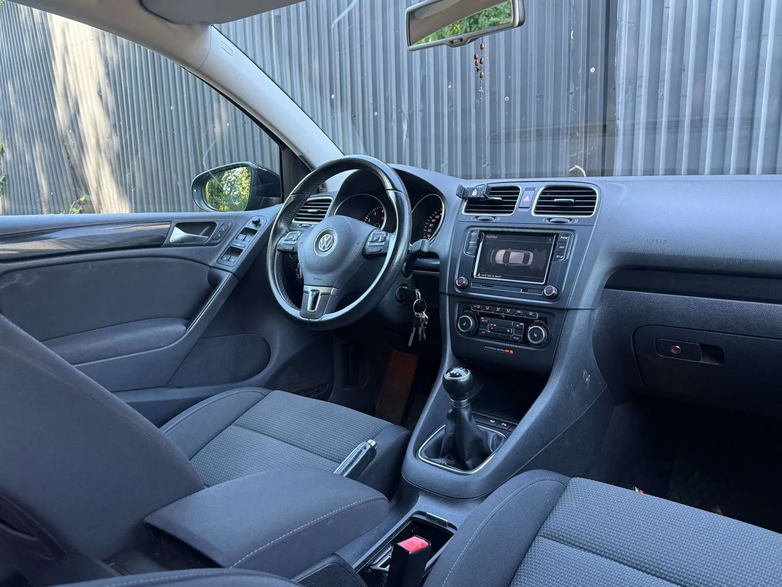 Volkswagen Golf 2011 photo 4