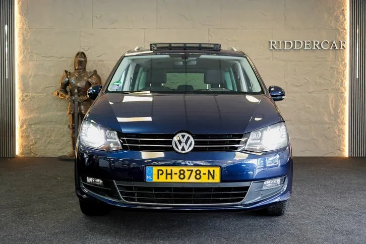 Volkswagen Sharan 2017 photo 2