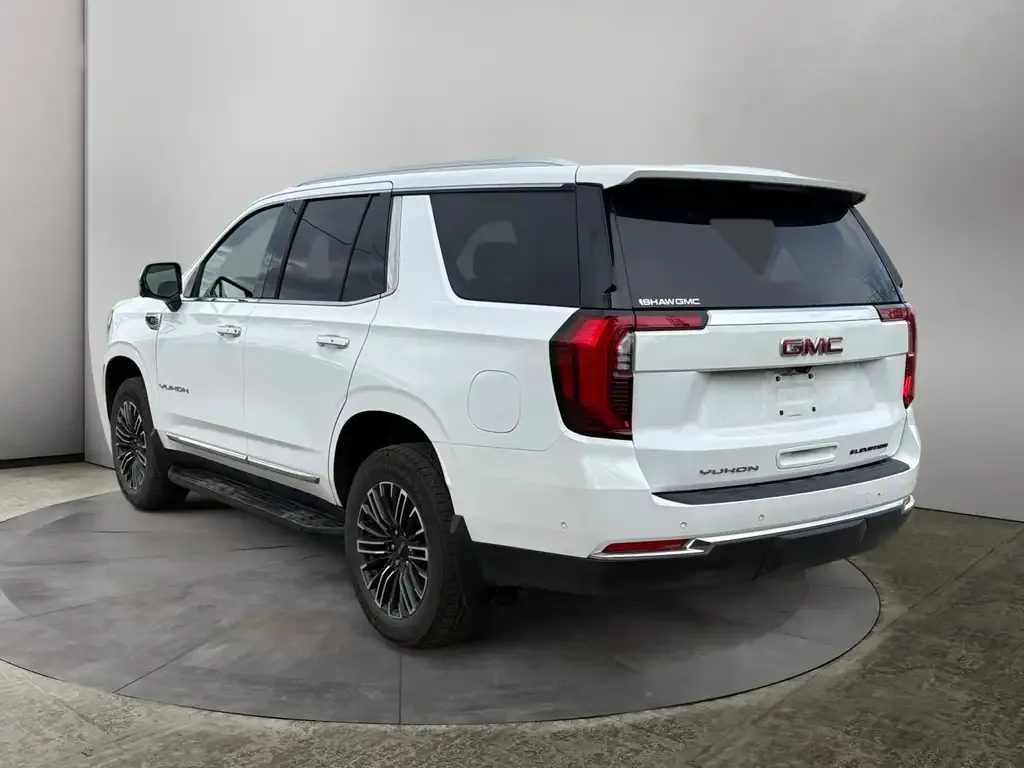 GMC Yukon 2025 photo 3