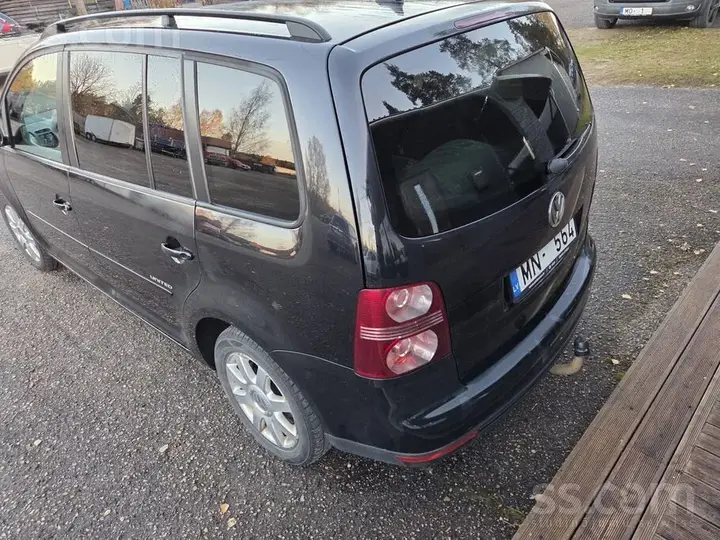 Volkswagen Touran 2008 photo 5