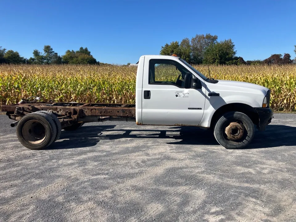 Ford F-550 2001 photo 3