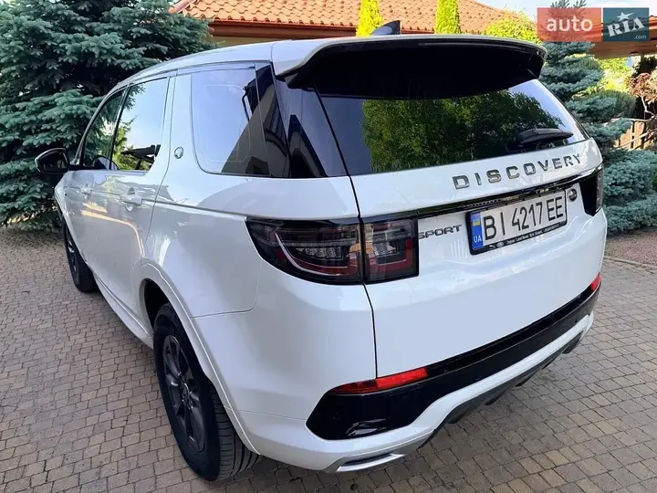Land Rover Discovery Sport 2019 photo 2