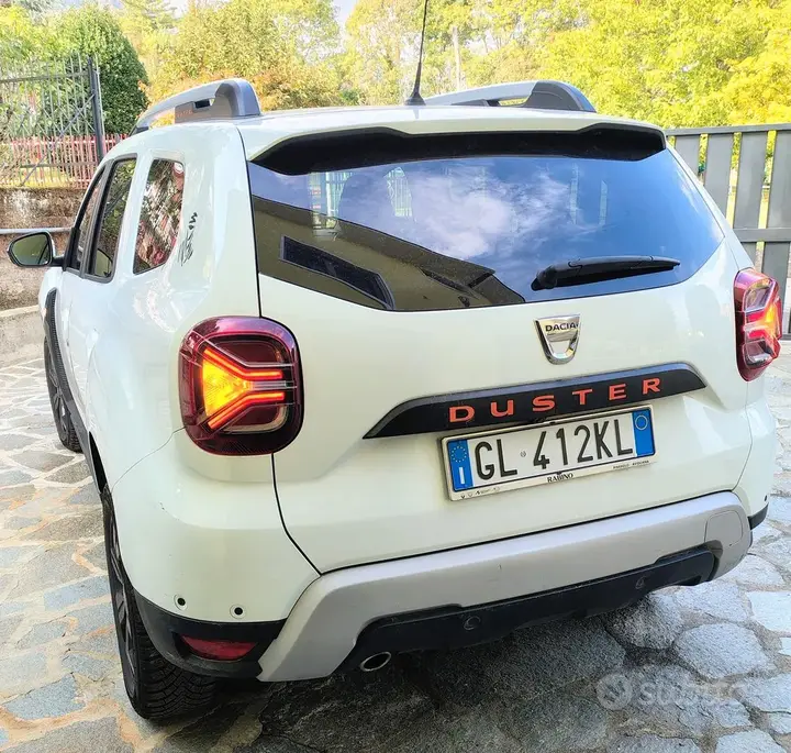 Dacia Duster 2022 photo 2