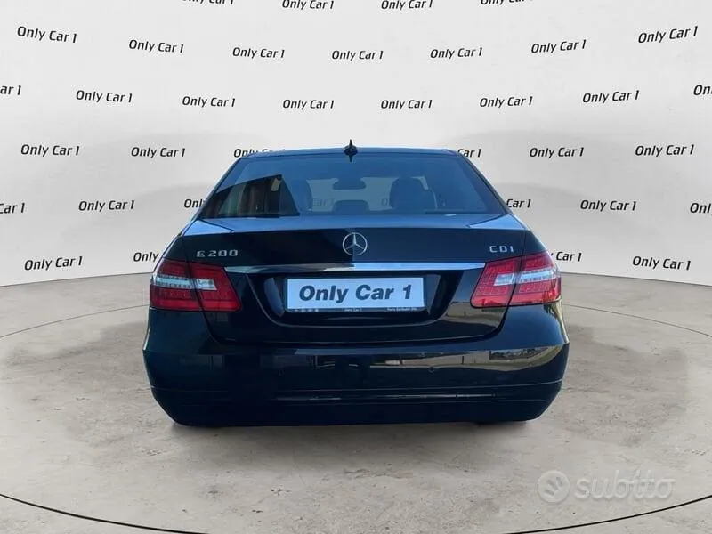 Mercedes-Benz E 2012 photo 4