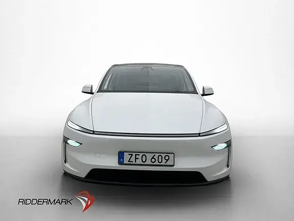 Tesla Model Y 2025 photo 3