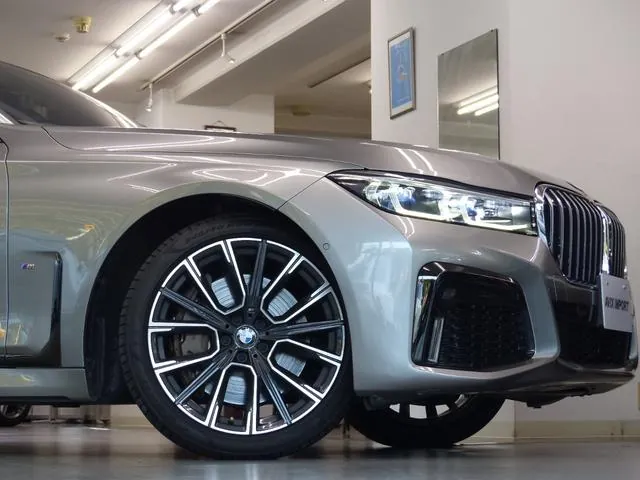 BMW 7 Series 2019 photo 5
