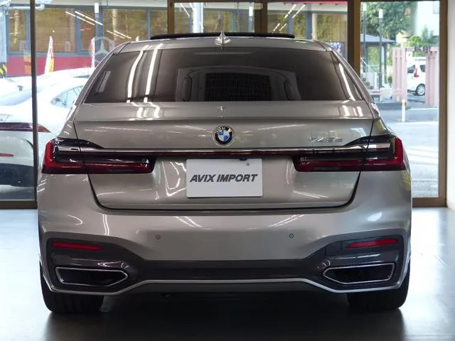 BMW 7 Series 2019 photo 4