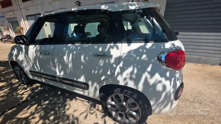 Fiat 500L 2013 photo 4