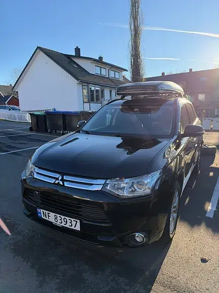 Mitsubishi Outlander 2014 photo 2
