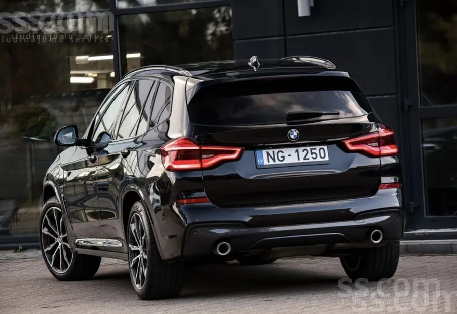 BMW X3 2018 photo 2