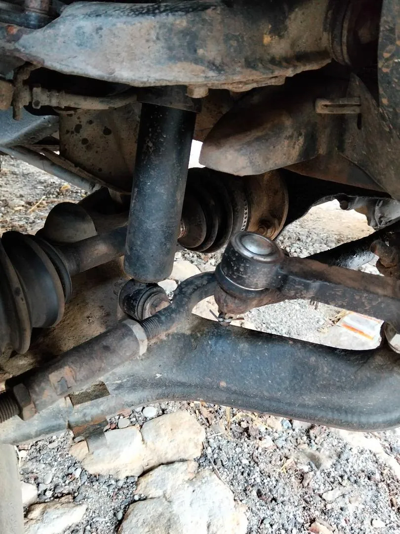 Mitsubishi L200 1997 photo 2