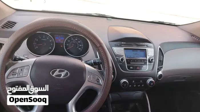 Hyundai Tucson 2012 photo 2
