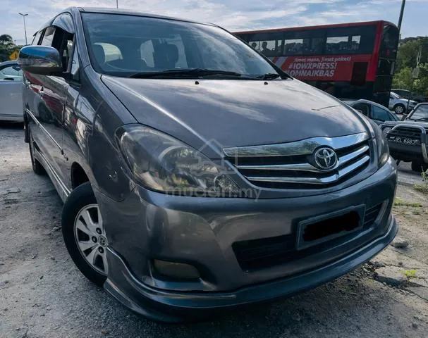 Toyota Innova
