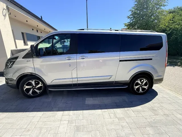 Ford Tourneo Custom