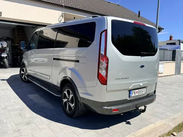 Ford Tourneo Custom 2021 photo 3
