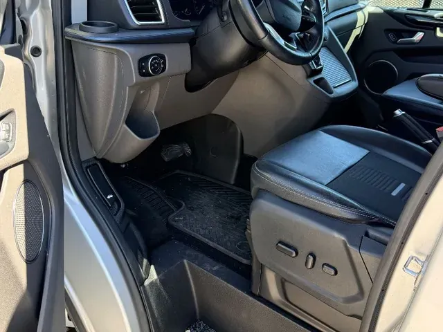 Ford Tourneo Custom 2021 photo 4