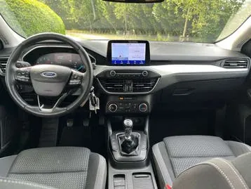 Ford Focus 2020 photo 2