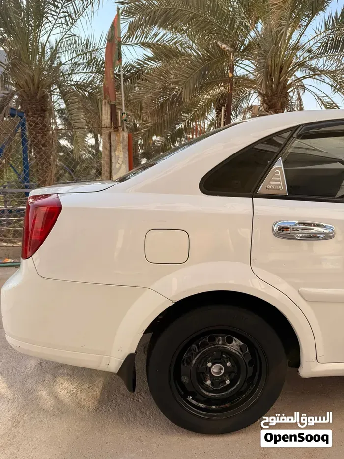Chevrolet Optra 2014 photo 2