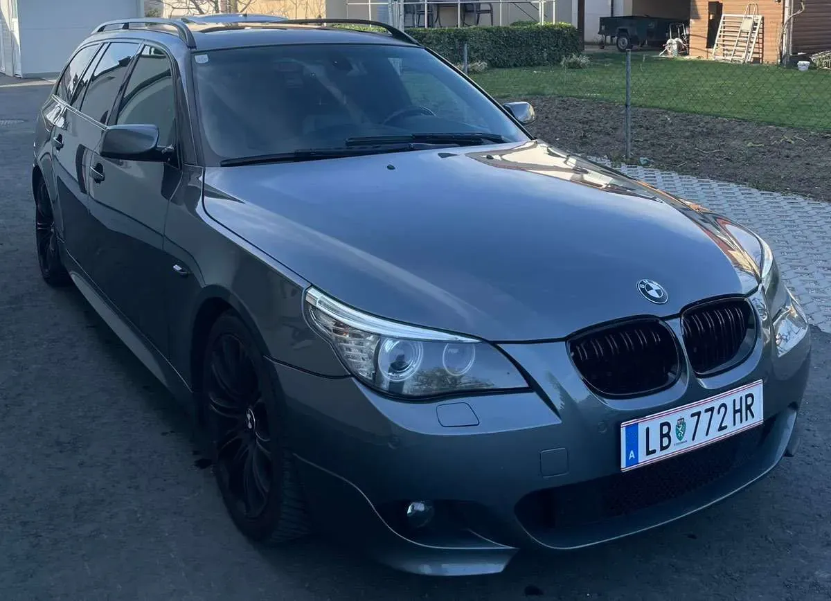 BMW 5 Series 2005 photo 2
