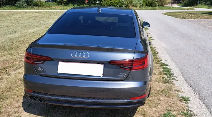Audi A4 2018 photo 3