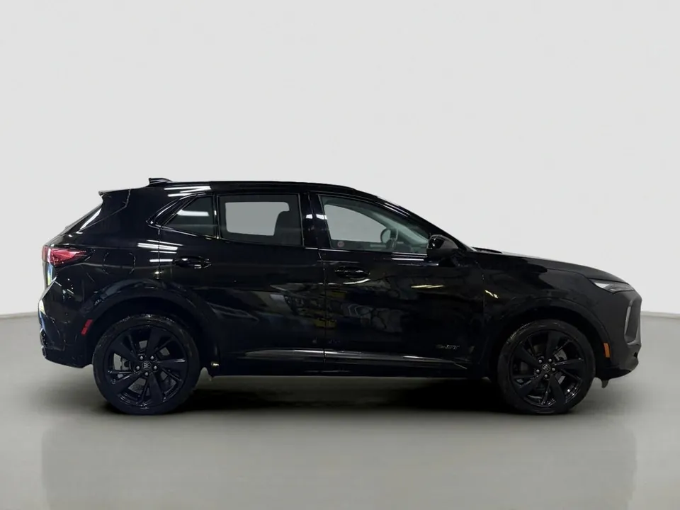Buick Envision 2024 photo 2