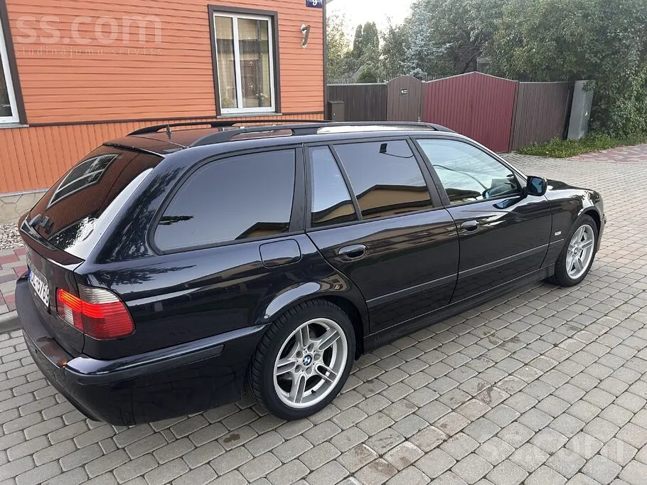 BMW 530 2003 photo 2