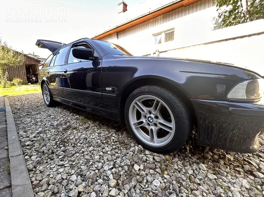 BMW 530 2003 photo 4