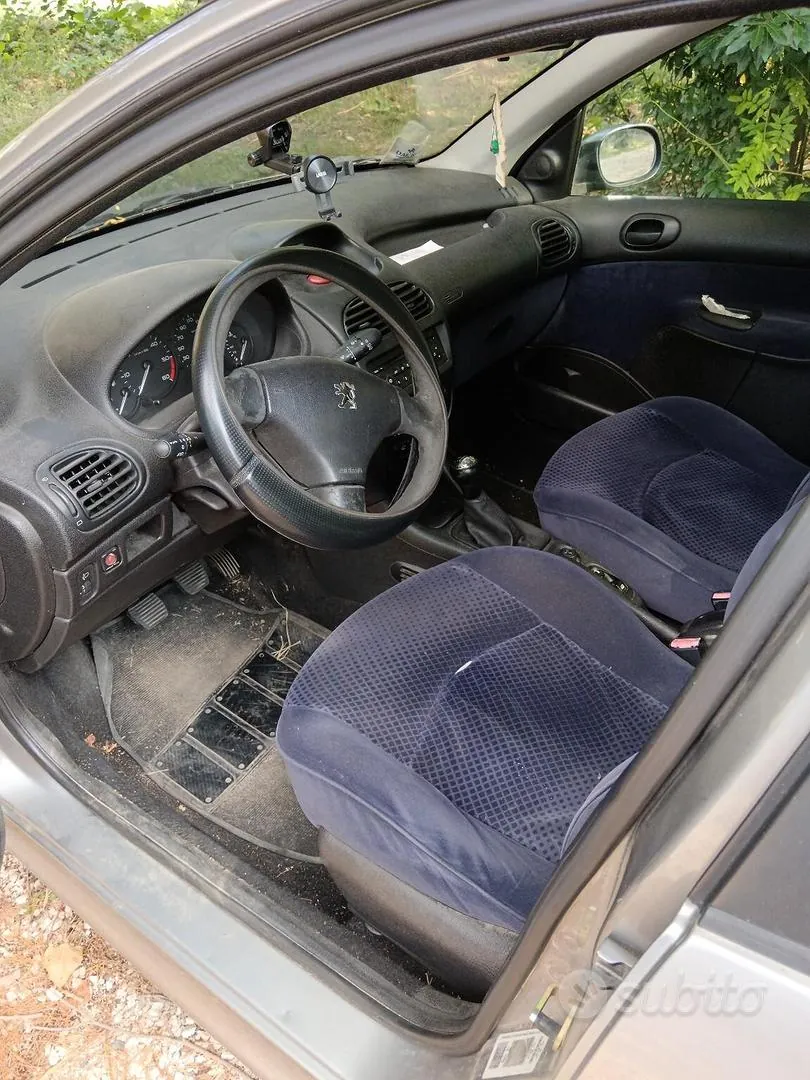 Peugeot 206 2004 photo 4