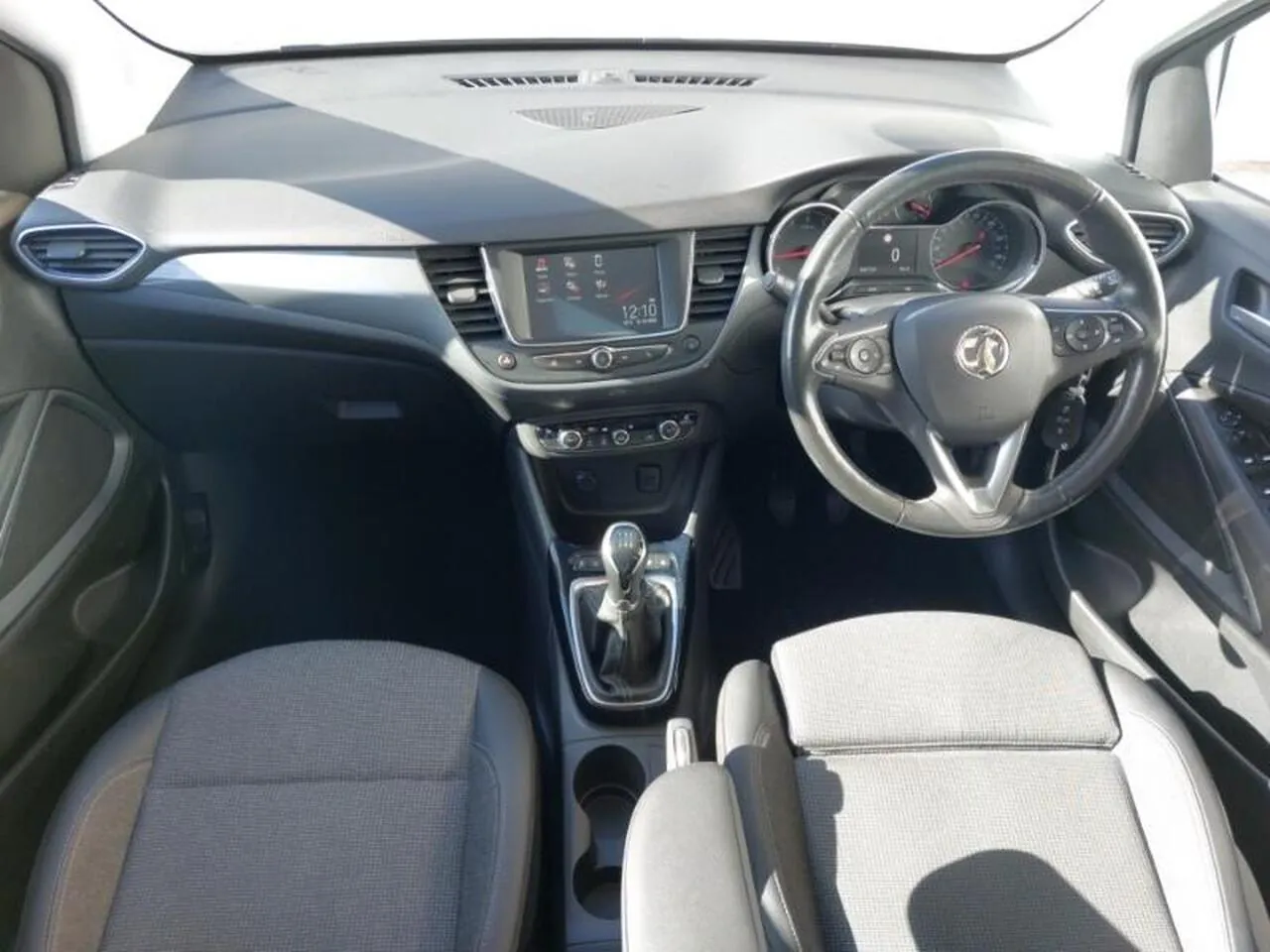 Vauxhall Crossland 2021 photo 3