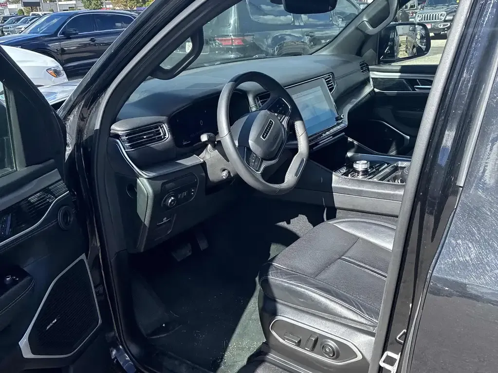 Jeep Wagoneer 2024 photo 5