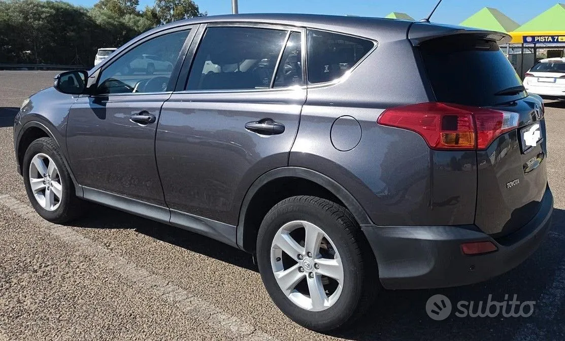 Toyota Rav4 2013 photo 4