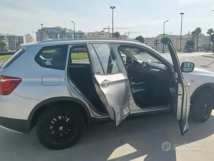 BMW X3 2011 photo 3