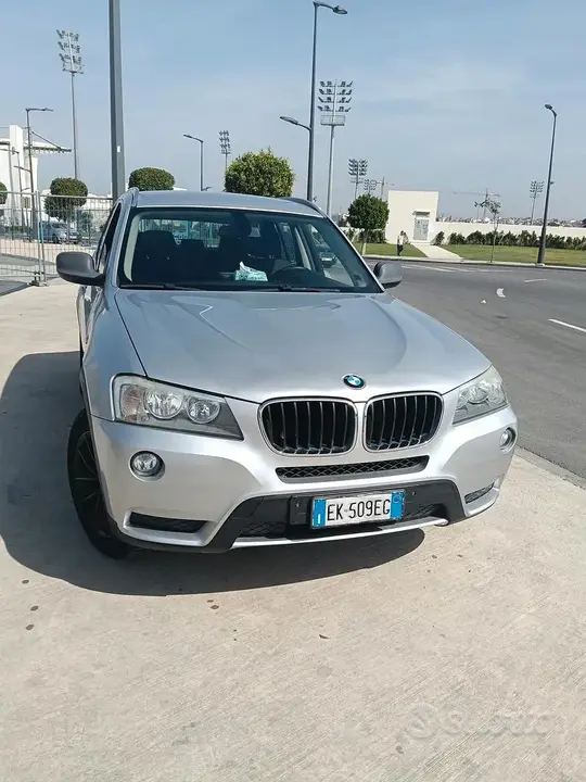 BMW X3 2011 photo 2