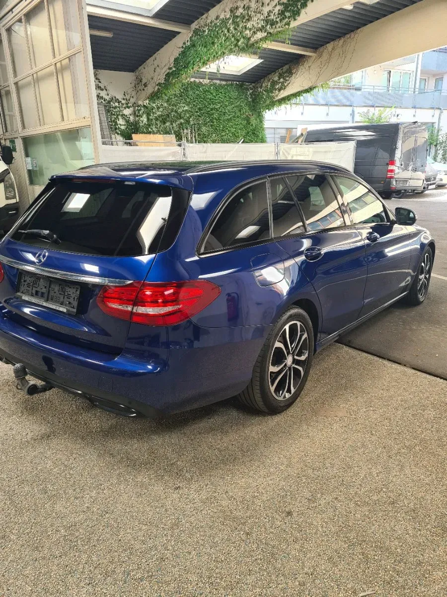Mercedes-Benz C-Class 2016 photo 2