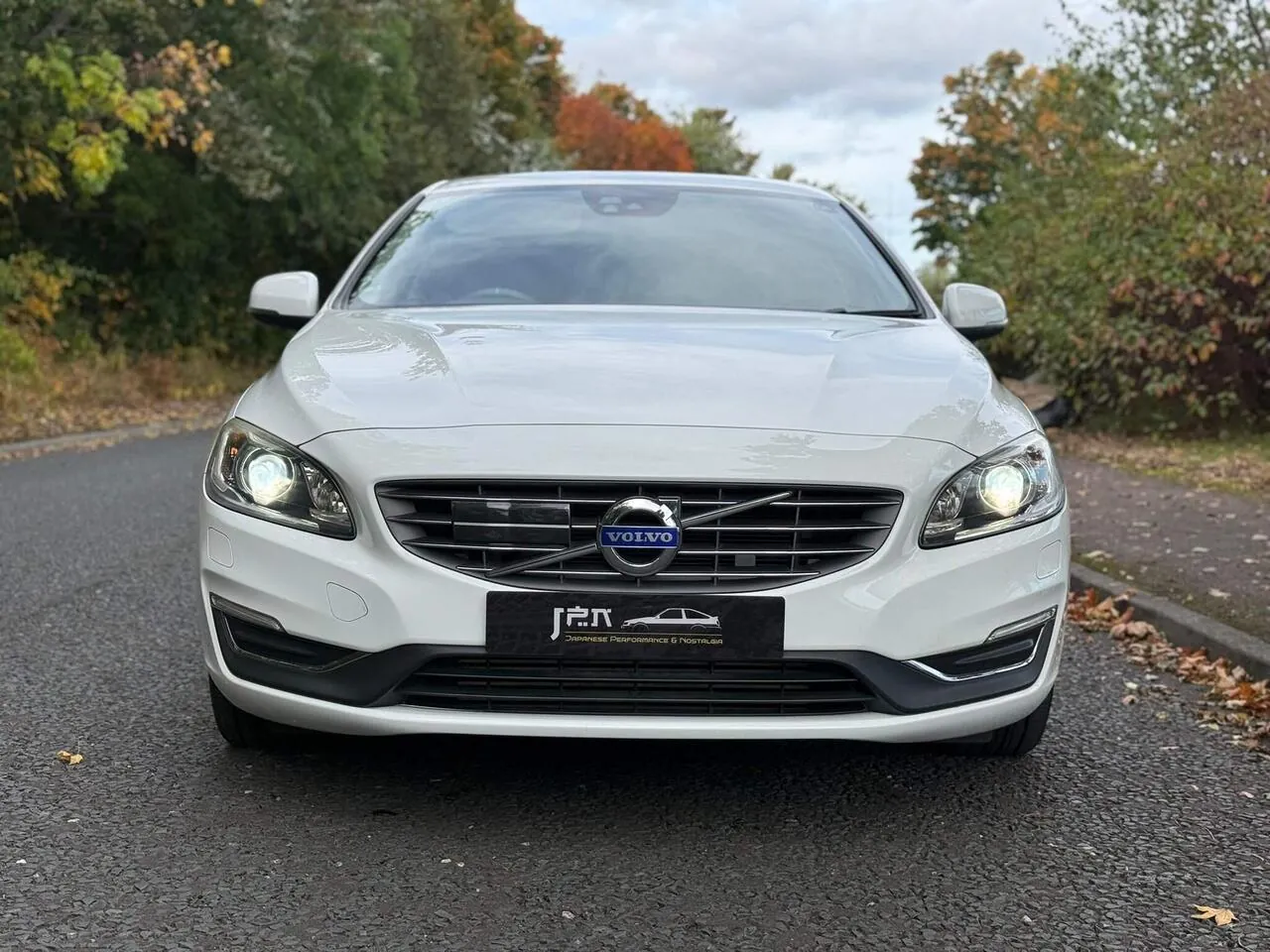 Volvo V60 2017 photo 2