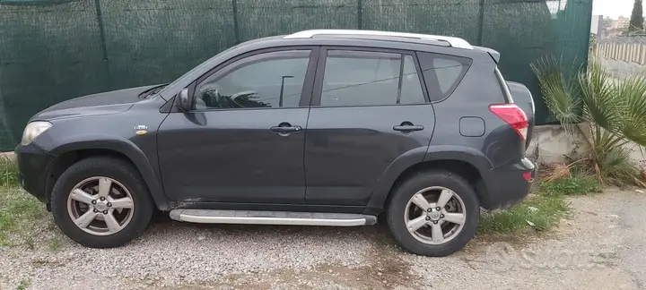 Toyota Rav4 2007 photo 2