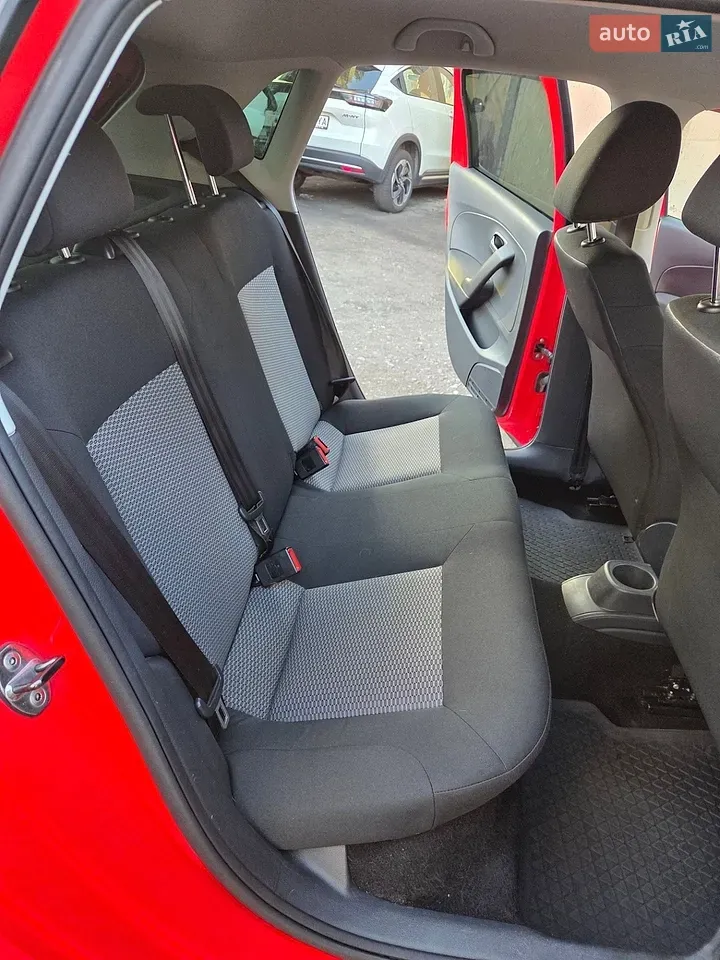 Volkswagen Polo 2013 photo 3