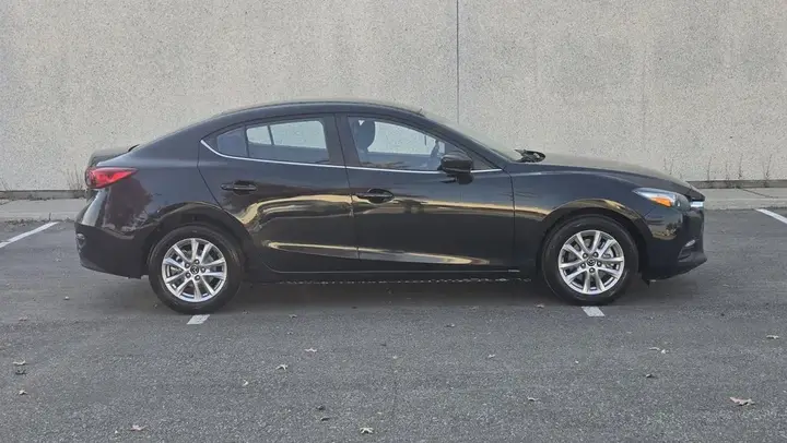 Mazda Mazda3 2014 photo 2
