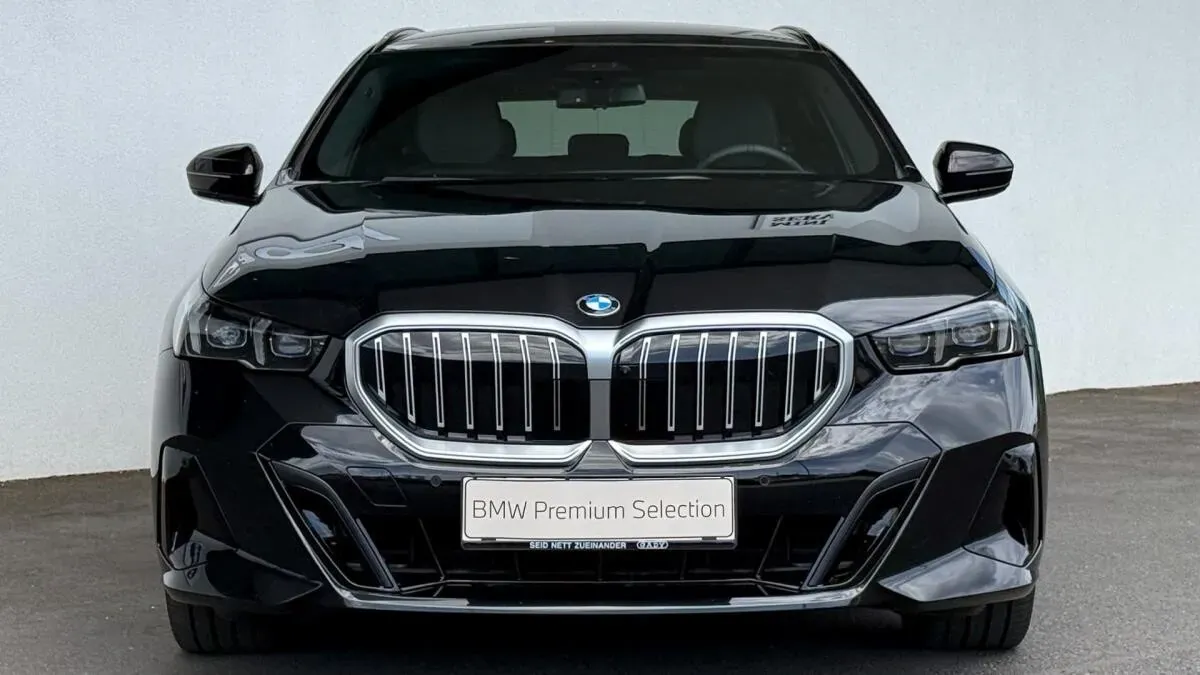 BMW 5 Series 2025 photo 2
