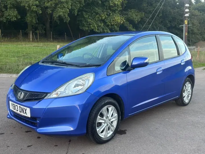 Honda Jazz 2013 photo 2