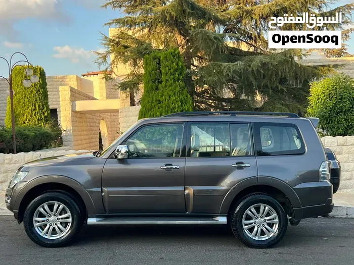Mitsubishi Pajero 2016 photo 2