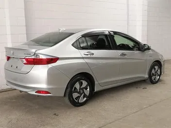 Honda Grace 2017 photo 3