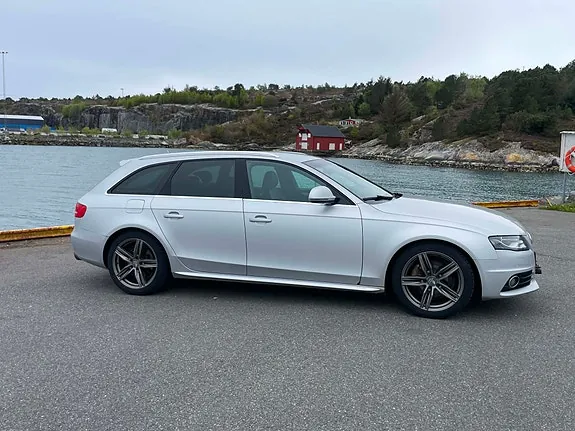 Audi A4 2009 photo 4