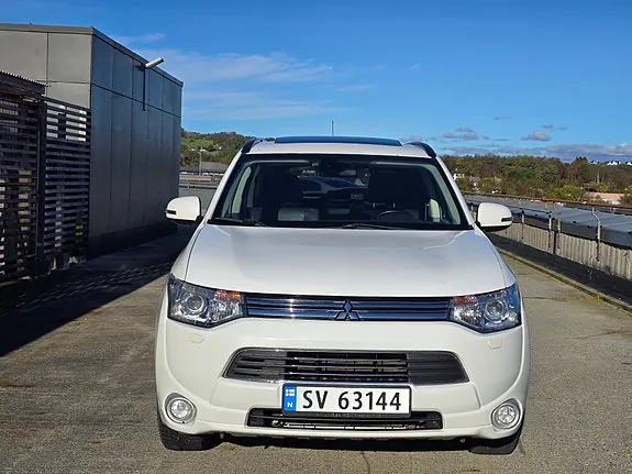Mitsubishi Outlander 2014 photo 3