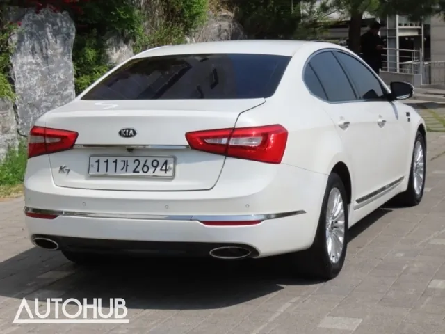 Kia Grandeur 2013 photo 3