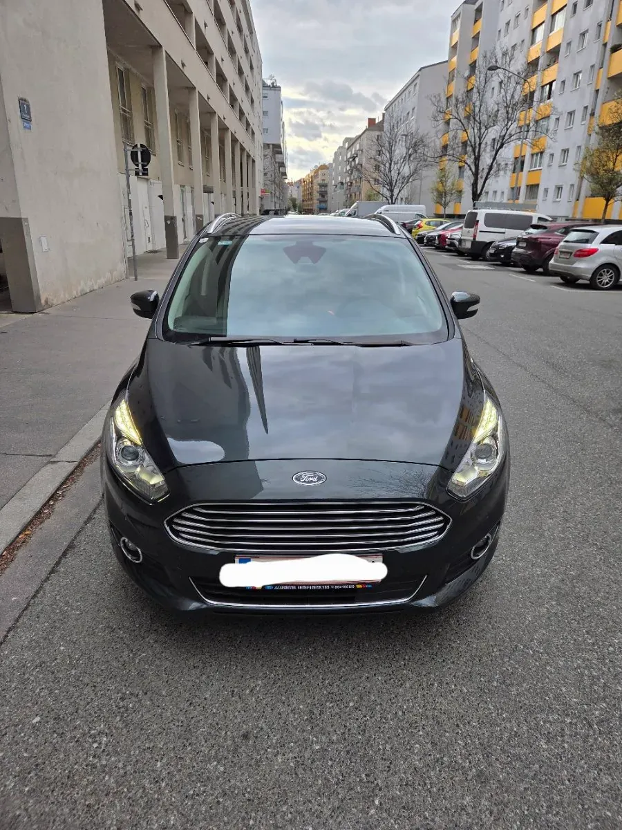 Ford S-Max