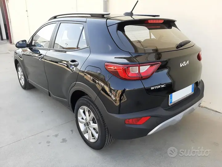 Kia Stonic 2023 photo 3